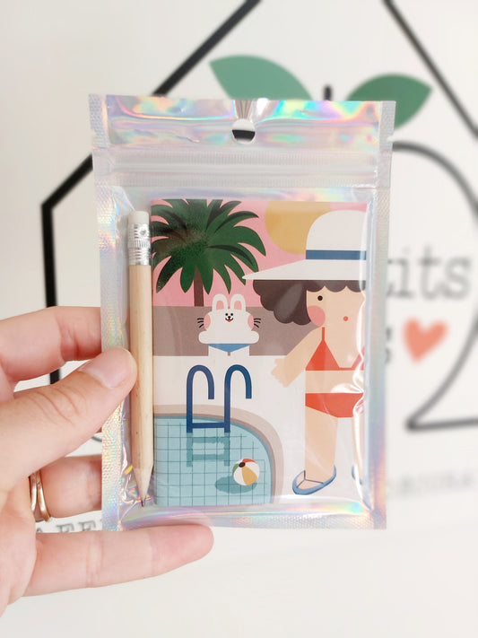 Mini papeterie Mimi à la piscine!